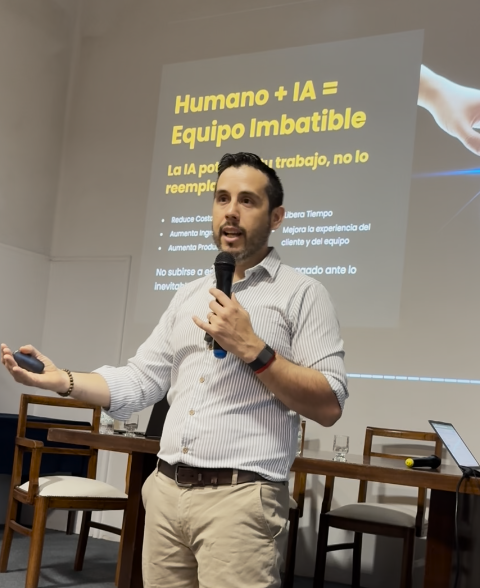 Damián Fiorito — Mentor de Marketing Digital & Ventas para negocios de servicios